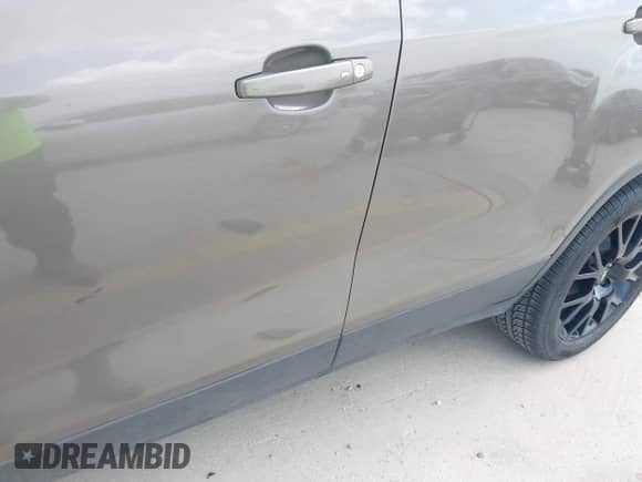 2021 Chevrolet Trax LT with VIN KL7CJLSBXMB359468, listed as a IAAI auction lot 41982149 with 199,685 mi miles and . Bid and sale history available at DreamBid. Image 20.