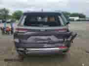 2024 Jeep Grand Cherokee Summit Reserve z VIN 1C4RJHEG2R8584537, wystawiony jako Copart lot #63366245 z przebiegiem 10 246 mil mil oraz Szkoda całkowita • Salvage title. Historia ofert i sprzedaży dostępna na DreamBid. Obrazek 6.