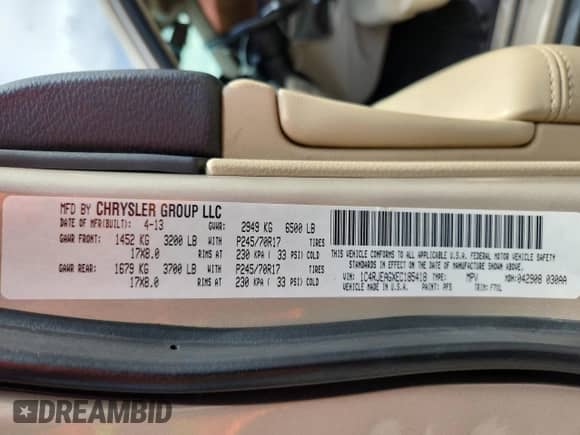 2014 Jeep Grand Cherokee Laredo with VIN 1C4RJEAGXEC185418, listed as a Copart auction lot 69435215 with 207,954 mi miles and Salvage title. Bid and sale history available at DreamBid. Image 14.