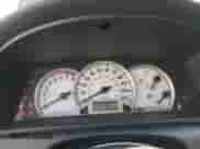 2005 Toyota Corolla S z VIN 2T1BR32E15C381928, wystawiony jako Copart lot #84265225 z przebiegiem 277 510 mil mil oraz Czysty tytuł • Clean title. Historia ofert i sprzedaży dostępna na DreamBid. Obrazek 9.