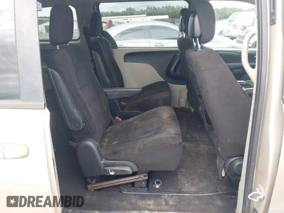 2012 Dodge Grand Caravan SXT z VIN 2C4RDGCG1CR399332, wystawiony jako IAAI lot #43444930 z przebiegiem 151 325 mil mil oraz . Historia ofert i sprzedaży dostępna na DreamBid. Obrazek 8.