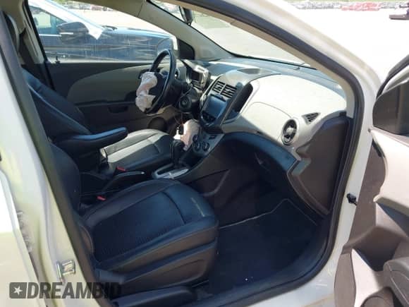 2016 Chevrolet Sonic LTZ с VIN 1G1JE5SB4G4145863, выставлен на аукционе IAAI как лот 42617124 с пробегом 69 418 миль миль и . История ставок и продаж доступна на DreamBid. Изображение 5.