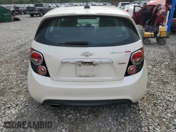 2015 Chevrolet Sonic RS with VIN 1G1JH6SB1F4154063, listed as a Copart auction lot 81189525 with 136,030 mi miles and Salvage title. Bid and sale history available at DreamBid. Image 6.