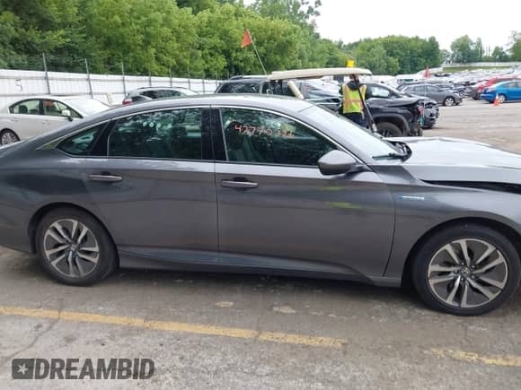 2018 Honda Accord with VIN 1HGCV3F1XJA012329, listed as a IAAI auction lot 42770326 with 144,797 mi miles and . Bid and sale history available at DreamBid. Image 13.