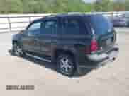 2002 Chevrolet TrailBlazer LS z VIN 1GNDT13S922128652, wystawiony jako IAAI lot #42212905 z przebiegiem 213 734 mil mil oraz . Historia ofert i sprzedaży dostępna na DreamBid. Obrazek 3.