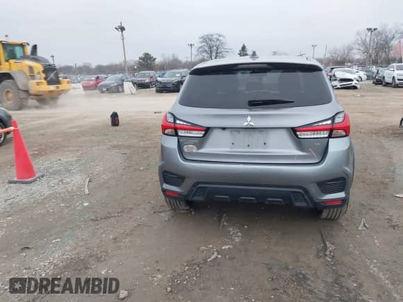 2020 Mitsubishi Outlander SE с VIN JA4AP4AU8LU015085, выставлен на аукционе IAAI как лот 40945489 с пробегом 80 942 миль миль и . История ставок и продаж доступна на DreamBid. Изображение 16.