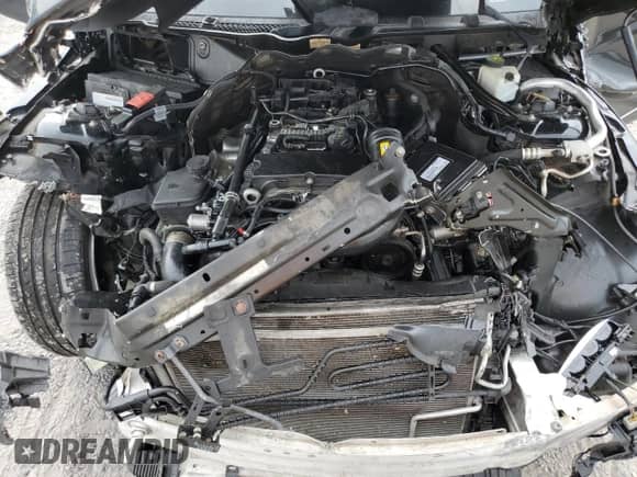 2014 Mercedes-Benz C 250 Sport with VIN WDDGF4HB7EG250768, listed as a Copart auction lot 84007365 with 77,293 mi miles and Clean title. Bid and sale history available at DreamBid. Image 11.
