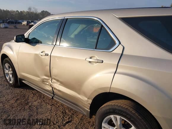 2016 Chevrolet Equinox LS с VIN 1GNFLEEK8GZ102877, выставлен на аукционе IAAI как лот 43212644 с пробегом 143 867 миль миль и . История ставок и продаж доступна на DreamBid. Изображение 17.