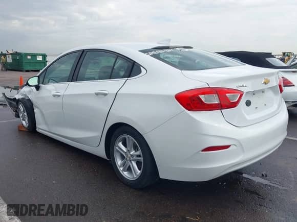 2018 Chevrolet Cruze LT с VIN 1G1BE5SM1J7240862, выставлен на аукционе IAAI как лот 43412036 с пробегом 70 372 миль миль и . История ставок и продаж доступна на DreamBid. Изображение 3.