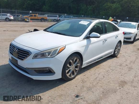 2015 Hyundai Sonata Limited z VIN 5NPE34AB5FH196307, wystawiony jako IAAI lot #42852892 z przebiegiem 105 506 mil mil oraz . Historia ofert i sprzedaży dostępna na DreamBid. Obrazek 2.