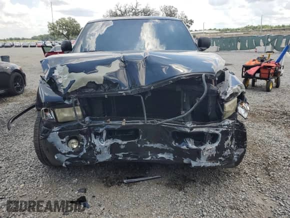 2000 Dodge 1500 с VIN 3B7HC12Y5YG146145, выставлен на аукционе Copart как лот 58536695 с пробегом 214 471 миль миль и Списание • Salvage title. История ставок и продаж доступна на DreamBid. Изображение 5.