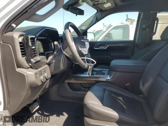 2025 Chevrolet Silverado 1500 LT Trail Boss с VIN 3GCUKFED7SG352095, выставлен на аукционе Copart как лот 71465635 с пробегом Не указан миль и Списание • Salvage title. История ставок и продаж доступна на DreamBid. Изображение 7.