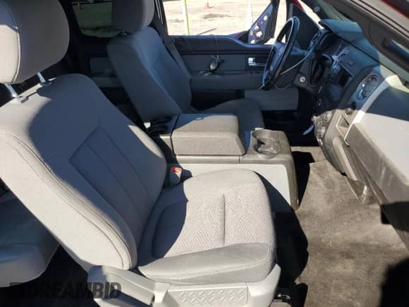 2013 Ford F-150 STX с VIN 1FTFX1EFXDFC86144, выставлен на аукционе Copart как лот 85391675 с пробегом 242 206 миль миль и Списание • Salvage title. История ставок и продаж доступна на DreamBid. Изображение 7.