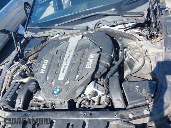 2013 BMW 5 Series 550i с VIN WBAFR9C57DD226799, выставлен на аукционе IAAI как лот 41644957 с пробегом Не указан миль и . История ставок и продаж доступна на DreamBid. Изображение 10.