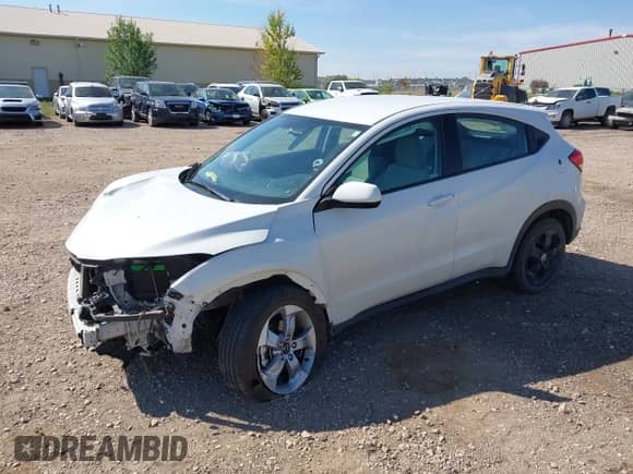 2022 Honda HR-V LX с VIN 3CZRU6H35NM725752, выставлен на аукционе IAAI как лот 43202555 с пробегом 73 845 миль миль и . История ставок и продаж доступна на DreamBid. Изображение 18.