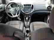 2017 Chevrolet Sonic LT с VIN 1G1JD6SB5H4131612, выставлен на аукционе Copart как лот 64371225 с пробегом 46 607 миль миль и Списание • Salvage title. История ставок и продаж доступна на DreamBid. Изображение 8.