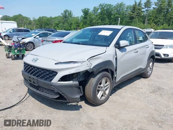 2022 Hyundai Kona SE с VIN KM8K2CAB2NU880697, выставлен на аукционе IAAI как лот 42450375 с пробегом 30 494 миль миль и . История ставок и продаж доступна на DreamBid. Изображение 6.