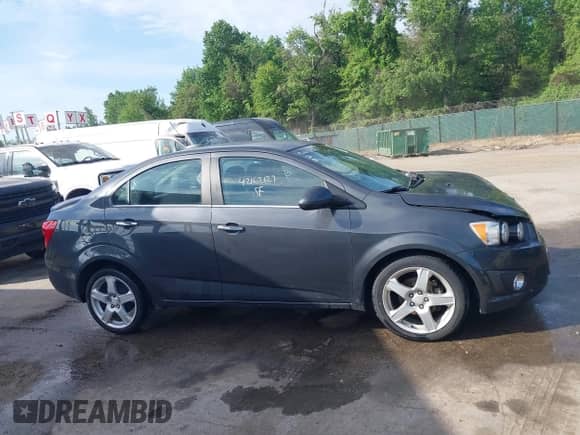 2016 Chevrolet Sonic LTZ с VIN 1G1JE5SB9G4133949, выставлен на аукционе IAAI как лот 42162127 с пробегом 153 782 миль миль и . История ставок и продаж доступна на DreamBid. Изображение 13.