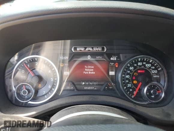 2021 Ram 1500 Big Horn z VIN 1C6RREFT1MN628905, wystawiony jako Copart lot #68542525 z przebiegiem 74 917 mil mil oraz Nie do naprawy • Non repairable. Historia ofert i sprzedaży dostępna na DreamBid. Obrazek 9.