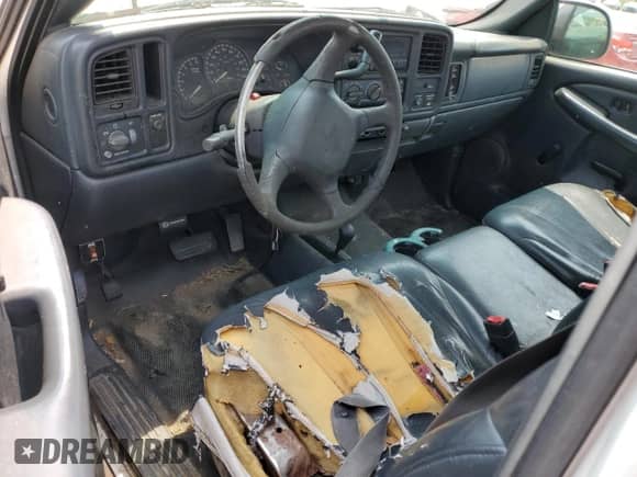 2002 Chevrolet Silverado 2500HD LS with VIN 1GCHK24U62E104584, listed as a Copart auction lot 59187095 with Not provided miles and Clean title. Bid and sale history available at DreamBid. Image 8.