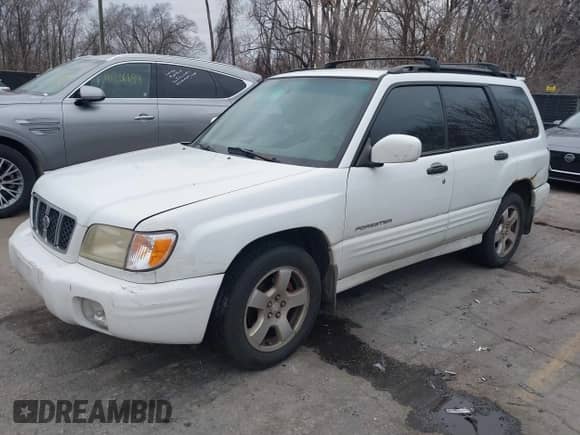 2002 Subaru Forester S with VIN JF1SF65652G736620, listed as a IAAI auction lot 41220962 with 260,411 mi miles and . Bid and sale history available at DreamBid. Image 2.