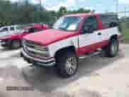 1994 Chevrolet Blazer z VIN 1GNEK18K2RJ362275, wystawiony jako IAAI lot #43018684 z przebiegiem 205 050 mil mil oraz . Historia ofert i sprzedaży dostępna na DreamBid. Obrazek 12.