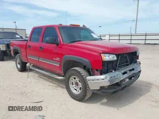 2006 Chevrolet Silverado 2500HD LT3 с VIN 1GCHK23D86F145400, выставлен на аукционе IAAI как лот 42230812 с пробегом 513 221 миль миль и . История ставок и продаж доступна на DreamBid. Изображение 1.