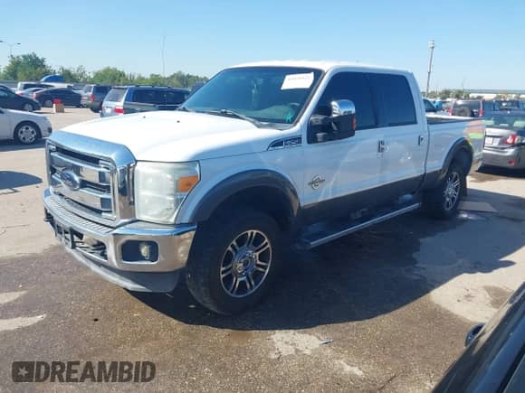 2015 Ford F-250 Lariat с VIN 1FT7W2BT8FEC37122, выставлен на аукционе IAAI как лот 43321522 с пробегом 215 687 миль миль и . История ставок и продаж доступна на DreamBid. Изображение 2.