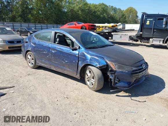 2020 Hyundai Elantra SEL z VIN 5NPD84LF1LH505702, wystawiony jako IAAI lot #43365708 z przebiegiem 23 279 mil mil oraz . Historia ofert i sprzedaży dostępna na DreamBid. Obrazek 1.