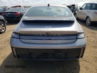 2024 Hyundai Ioniq 6 SE с VIN KMHM24AA7RA070253, выставлен на аукционе Copart как лот 67154444 с пробегом 1 870 миль миль и Списание • Salvage title. История ставок и продаж доступна на DreamBid. Изображение 6.