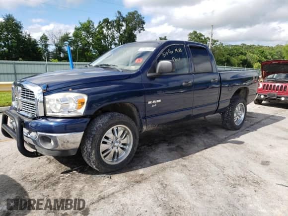 2008 Dodge 1500 SLT with VIN 1D7HU18N58J113581, listed as a Copart auction lot 59657465 with 270,929 mi miles and Salvage title. Bid and sale history available at DreamBid. Image 1.