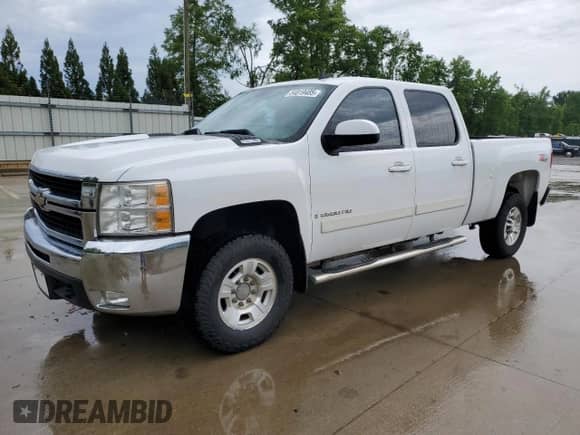 2007 Chevrolet Silverado 2500HD 1LT с VIN 1GCHK23677F535309, выставлен на аукционе Copart как лот 54819485 с пробегом 258 651 миль миль и Списание • Salvage title. История ставок и продаж доступна на DreamBid. Изображение 1.
