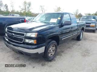 2006 Chevrolet Silverado 1500 LT3 z VIN 2GCEK19B861277888, wystawiony jako IAAI lot #43385289 z przebiegiem 228 089 mil mil oraz . Historia ofert i sprzedaży dostępna na DreamBid. Obrazek 2.