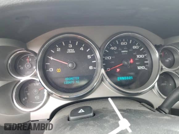 2007 Chevrolet Silverado 1500 1LT with VIN 1GCEK190X7Z577102, listed as a Copart auction lot 70985705 with 130,470 mi miles and Salvage title. Bid and sale history available at DreamBid. Image 9.