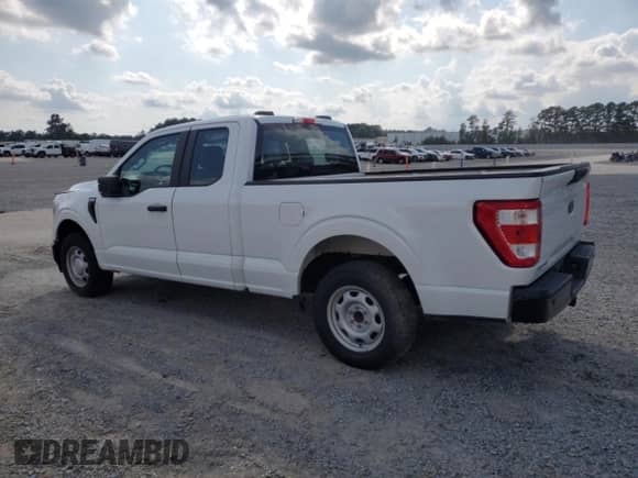 2022 Ford F-150 XL z VIN 1FTEX1CB1NKD32612, wystawiony jako Copart lot #67271795 z przebiegiem 82 631 mil mil oraz Szkoda całkowita • Salvage title. Historia ofert i sprzedaży dostępna na DreamBid. Obrazek 2.