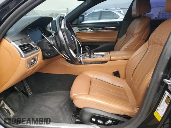 2019 BMW 7 Series 750i with VIN WBA7F0C57KGM24657, listed as a Copart auction lot 84496664 with 105,864 mi miles and Salvage title. Bid and sale history available at DreamBid. Image 7.