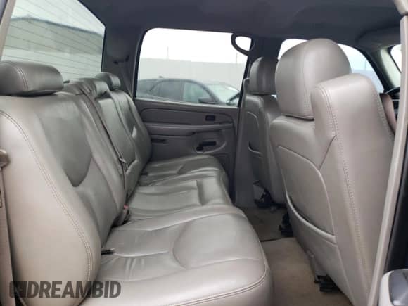 2006 Chevrolet Silverado 2500HD LT3 с VIN 1GCHK23D76F213492, выставлен на аукционе Copart как лот 82112605 с пробегом 347 841 миль миль и Списание • Salvage title. История ставок и продаж доступна на DreamBid. Изображение 10.