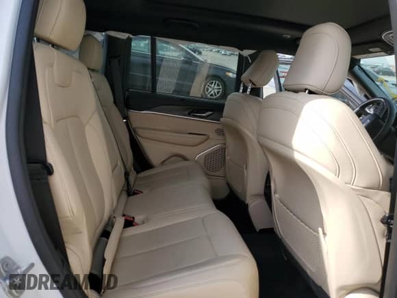 2022 Jeep Grand Cherokee с VIN 1C4RJYB64N8706823, выставлен на аукционе Copart как лот 61810005 с пробегом 24 920 миль миль и Списание • Salvage title. История ставок и продаж доступна на DreamBid. Изображение 11.