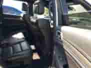 2018 Jeep Grand Cherokee SRT z VIN 1C4RJFDJ8JC157091, wystawiony jako IAAI lot #43220203 z przebiegiem 54 593 mil mil oraz . Historia ofert i sprzedaży dostępna na DreamBid. Obrazek 8.