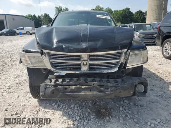 2008 Dodge Dakota Laramie with VIN 1D7HW58N38S602606, listed as a Copart auction lot 60968645 with 120,565 mi miles and Clean title. Bid and sale history available at DreamBid. Image 5.