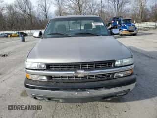 2000 Chevrolet Silverado 2500 LS z VIN 1GCGC24U9YZ270608, wystawiony jako Copart lot #46695475 z przebiegiem 162 520 mil mil oraz Czysty tytuł • Clean title. Historia ofert i sprzedaży dostępna na DreamBid. Obrazek 5.