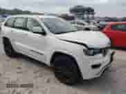 2018 Jeep Grand Cherokee Altitude z VIN 1C4RJEAG3JC402415, wystawiony jako Copart lot #80170795 z przebiegiem 130 409 mil mil oraz Szkoda całkowita • Salvage title. Historia ofert i sprzedaży dostępna na DreamBid. Obrazek 4.