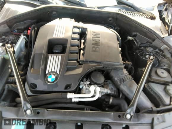 2011 BMW 7 Series 740i z VIN WBAKA4C55BC612634, wystawiony jako IAAI lot #35404385 z przebiegiem 156 003 mil mil oraz . Historia ofert i sprzedaży dostępna na DreamBid. Obrazek 10.