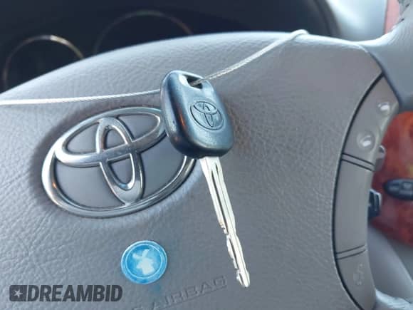 2010 Toyota Sienna XLE с VIN 5TDYK4CC6AS328290, выставлен на аукционе IAAI как лот 43273400 с пробегом 163 282 миль миль и . История ставок и продаж доступна на DreamBid. Изображение 11.