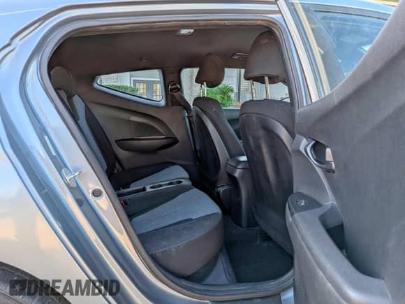 2019 Hyundai Veloster 2.0 с VIN KMHTG6AF4KU019768, выставлен на аукционе Copart как лот 84474795 с пробегом 90 754 миль миль и Списание • Salvage title. История ставок и продаж доступна на DreamBid. Изображение 6.