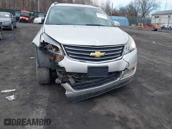 2016 Chevrolet Traverse LT z VIN 1GNKVGKD6GJ347363, wystawiony jako IAAI lot #41676104 z przebiegiem 116 502 mil mil oraz . Historia ofert i sprzedaży dostępna na DreamBid. Obrazek 6.