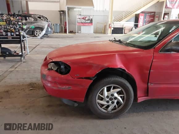 2004 Pontiac Grand Am SE1 с VIN 1G2NF52E94M554439, выставлен на аукционе IAAI как лот 42815603 с пробегом 230 948 миль миль и . История ставок и продаж доступна на DreamBid. Изображение 6.