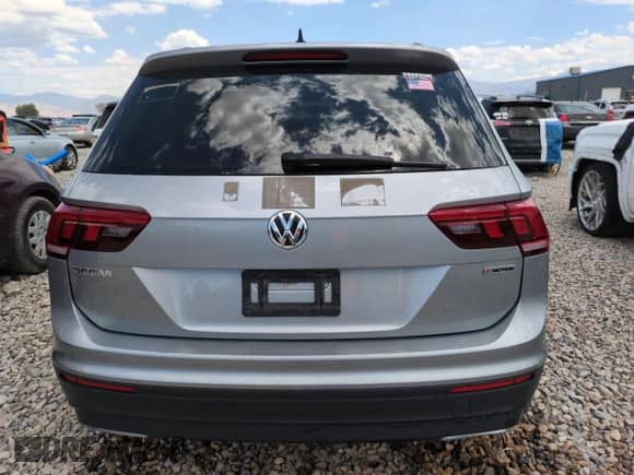 2021 Volkswagen Tiguan S z VIN 3VV0B7AX3MM035862, wystawiony jako Copart lot #65567395 z przebiegiem 65 041 mil mil oraz Szkoda całkowita • Salvage title. Historia ofert i sprzedaży dostępna na DreamBid. Obrazek 6.