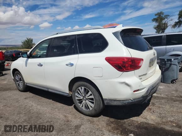 2019 Nissan Pathfinder SV z VIN 5N1DR2MM2KC638490, wystawiony jako Copart lot #70482995 z przebiegiem 103 433 mil mil oraz Szkoda całkowita • Salvage title. Historia ofert i sprzedaży dostępna na DreamBid. Obrazek 2.