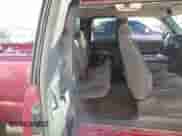 2005 GMC Sierra 1500 SLE z VIN 2GTEC19V051217013, wystawiony jako IAAI lot #41135916 z przebiegiem 240 000 mil mil oraz . Historia ofert i sprzedaży dostępna na DreamBid. Obrazek 8.